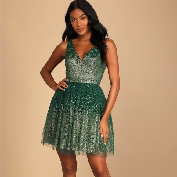 NWT Lulus Dark Green & Gold Short Sleeveless Formal Dress Extra Small - Picture 1 of 7